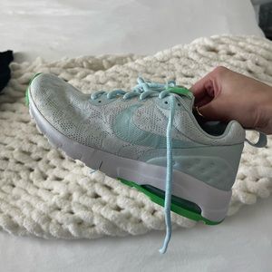 Nike air maxes, size 7.5, worn a few times- still in good condition!